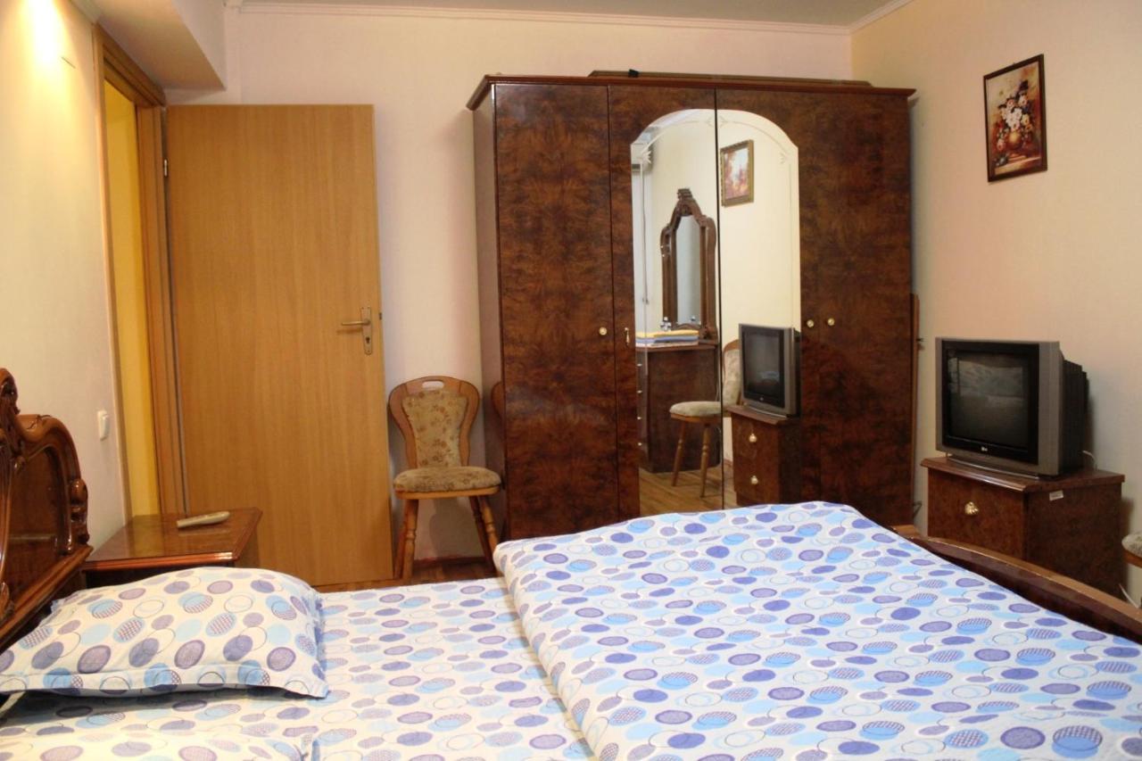 Vitan Modern Apartment, Sleeps 4 Bucharest Exterior photo